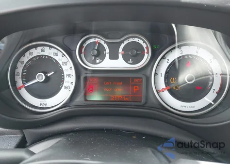 2014 Fiat 500L Trekking z USA, uszkodzony, nr VIN ZFBCFADH7EZ020527